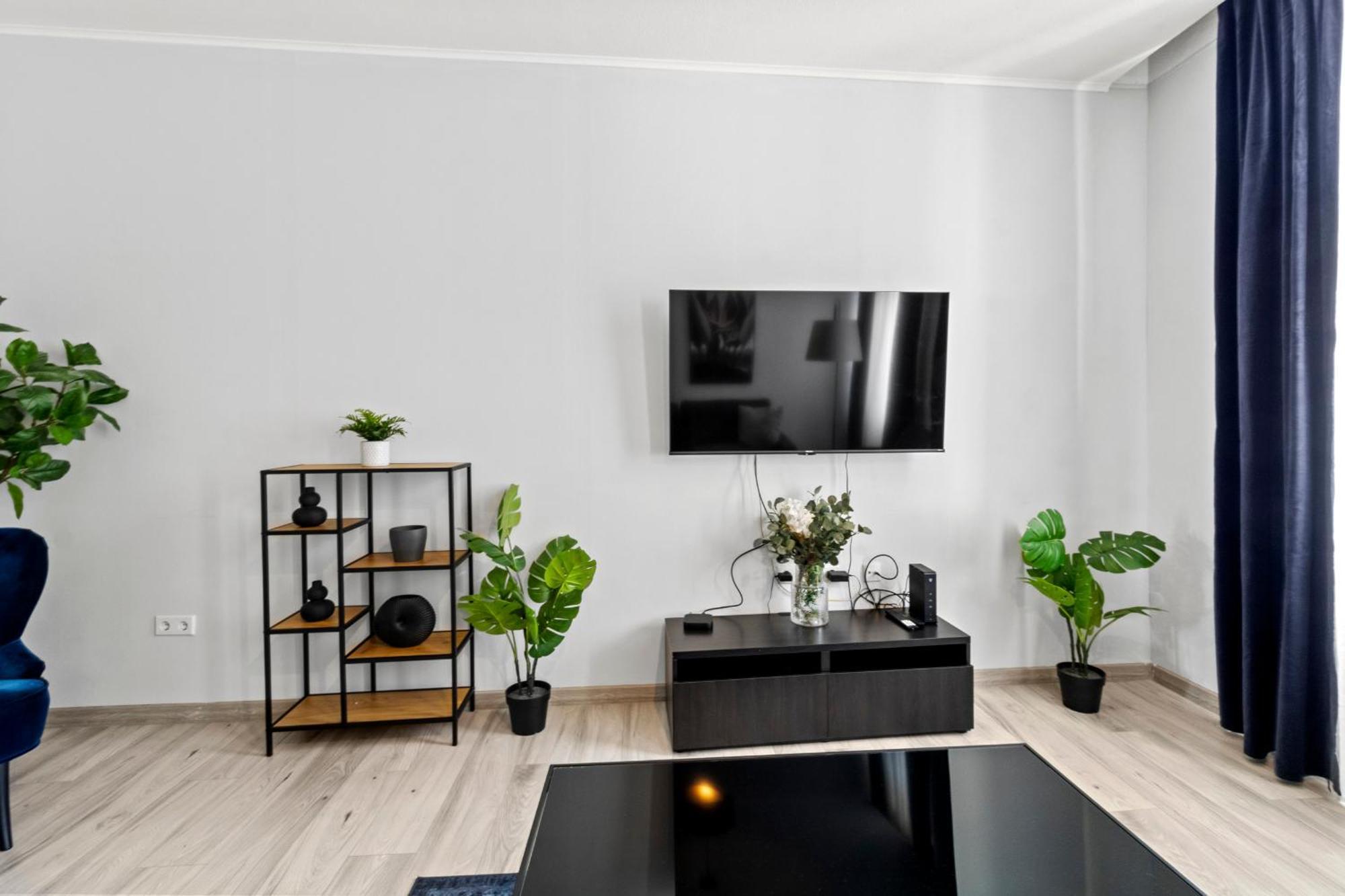 Balcony Apartment, 4 Min To U3 Zipperer Strasse Vienna Esterno foto